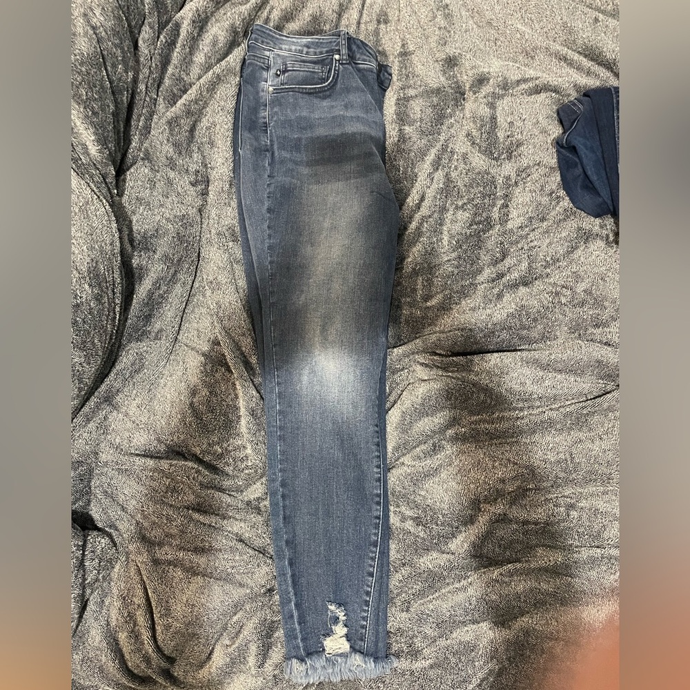 Skinny Judy Blue size 13/31 never worn, new without tags